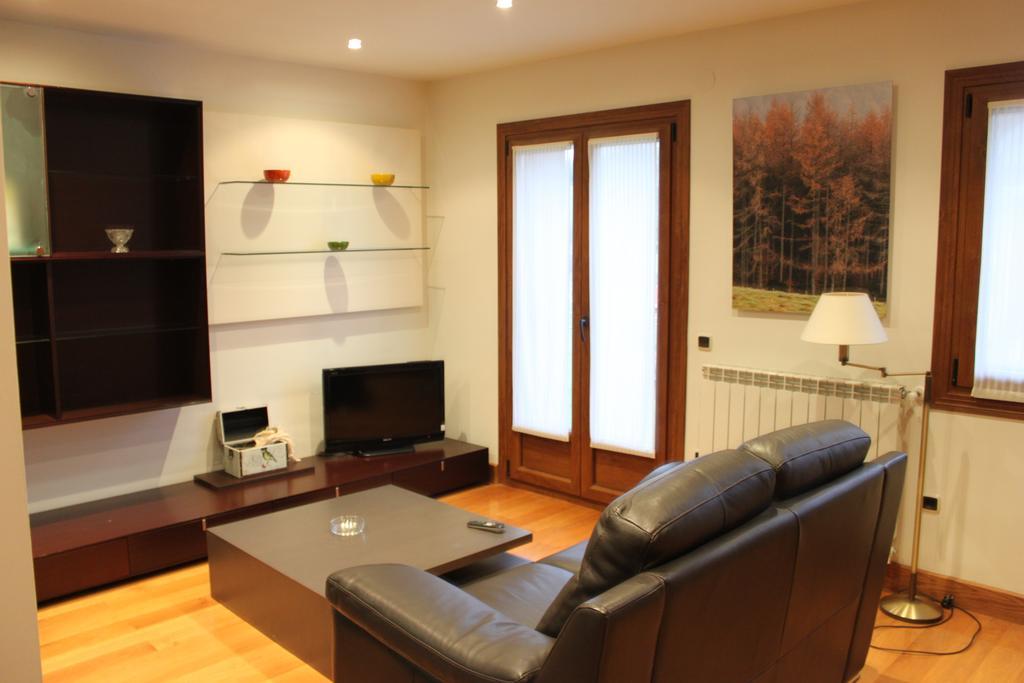 Apartamentos Irati Espinal-Auzperri Zimmer foto